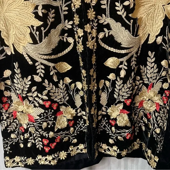 Agha Noor black and gold embroidered Top with Gold and Red Embroidery size S - Picture 4 of 10